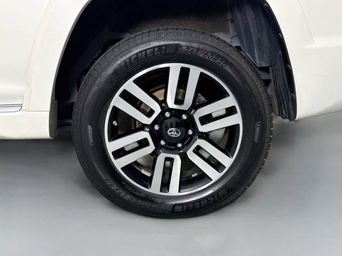 Used 2016 Toyota 4Runner Limited AWD/4WD image 33