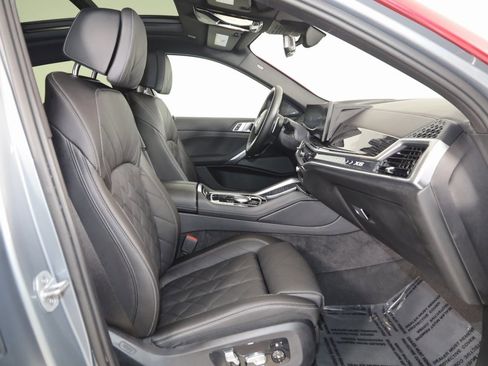 Used 2024 BMW X6 xDrive40i w/ Premium Package image 10