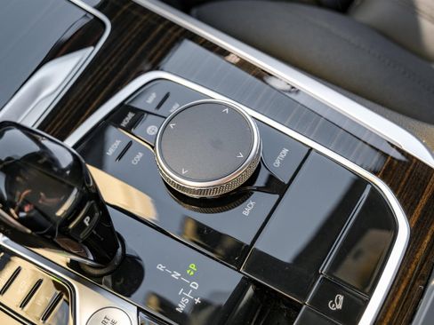 Used 2021 BMW X5 xDrive40i w/ Premium Package image 23