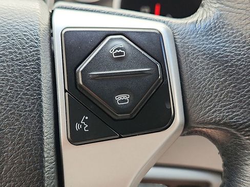 Used 2016 Toyota Sequoia Limited AWD/4WD image 24