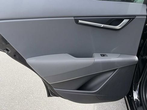 New 2026 Kia Niro EX FWD image 17