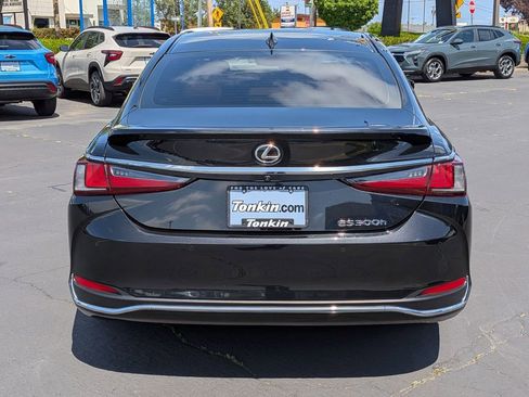 Used 2024 Lexus ES 300h w/ Premium Package FWD image 5