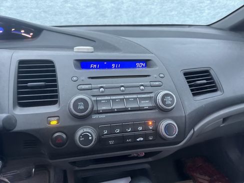 Used 2011 Honda Civic LX image 8