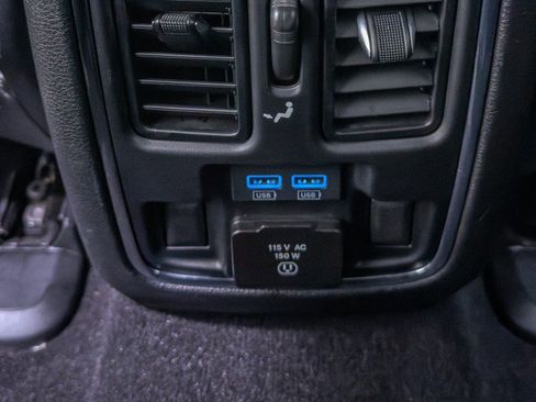 Used 2021 Jeep Grand Cherokee Limited image 19