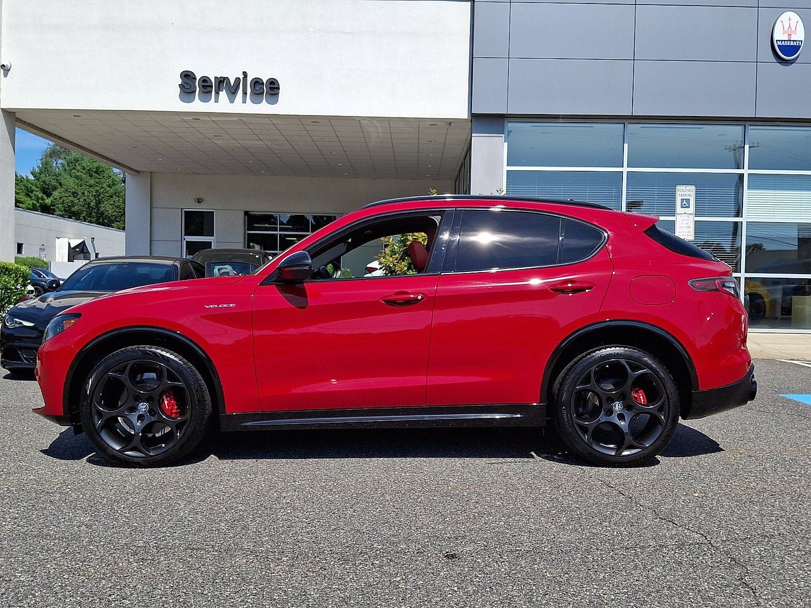 Used 2024 Alfa Romeo Stelvio Veloce AWD/4WD image 7