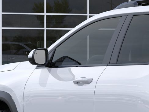 New 2026 Chevrolet Equinox ACTIV w/ Convenience Package III AWD/4WD image 36