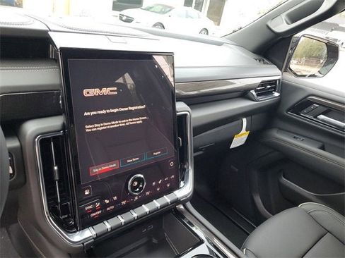 New 2026 GMC Yukon XL Elevation image 26