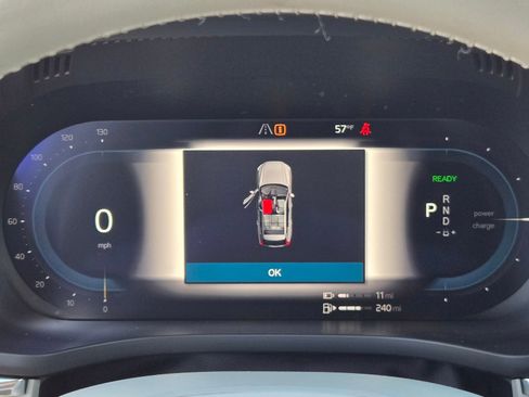 Certified 2025 Volvo XC60 T8 Ultra w/ Protection Package Premier image 20