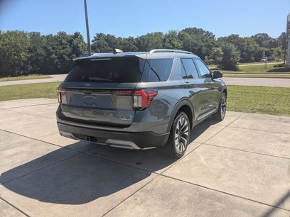 New 2026 Ford Explorer Platinum w/ LUX Leather Package
