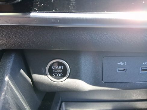 Used 2023 Nissan Rogue S FWD image 29