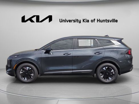 New 2026 Kia Sportage LX FWD image 4