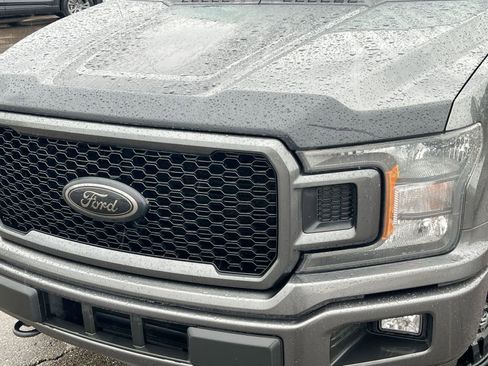 Used 2019 Ford F150 XLT w/ Equipment Group 302A Luxury AWD/4WD image 11
