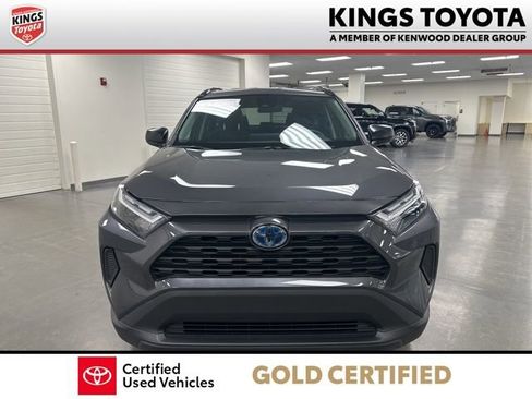 Certified 2024 Toyota RAV4 LE AWD/4WD image 3