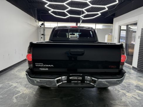 Used 2013 Toyota Tacoma 4x4 Double Cab w/ TRD T/X Baja Series image 4