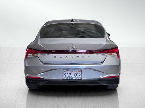 Used 2023 Hyundai Elantra SEL w/ Convenience Package FWD image 6
