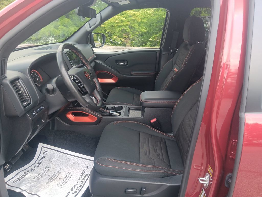 Certified 2024 Nissan Frontier Pro-X RWD image 11