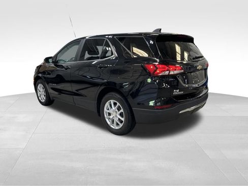 Used 2024 Chevrolet Equinox LT AWD/4WD image 3
