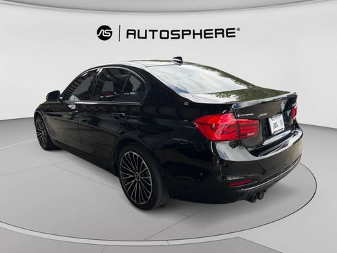 Used 2018 BMW 330i xDrive Sedan AWD/4WD image 7