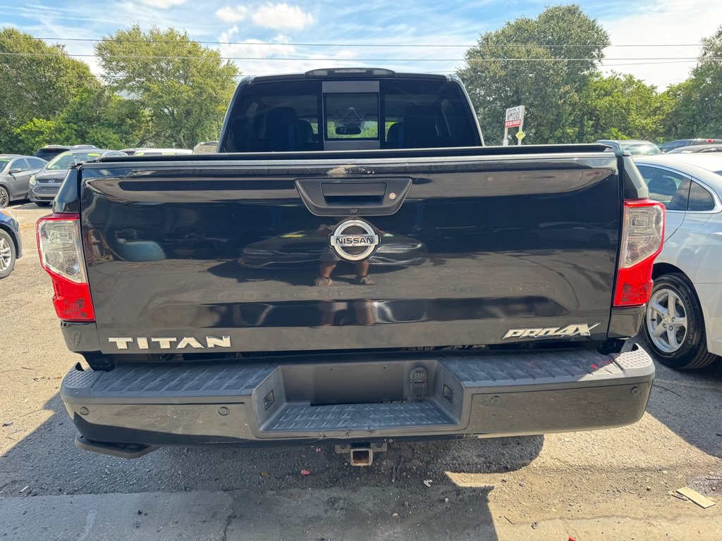 Used 2017 Nissan Titan PRO-4X w/ Pro-4x Convenience Package AWD/4WD image 13