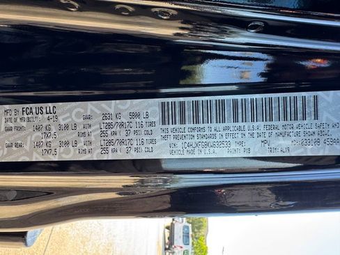 Used 2019 Jeep Wrangler Unlimited Rubicon w/ Dual Top Group AWD/4WD image 30