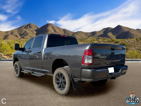 Used 2024 RAM 2500 Big Horn w/ Night Edition AWD/4WD image 3