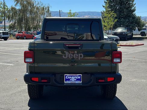 Used 2022 Jeep Gladiator Rubicon AWD/4WD image 6