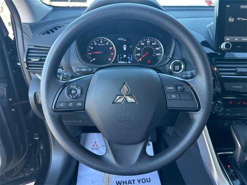 Used 2025 Mitsubishi Eclipse Cross LE image 15