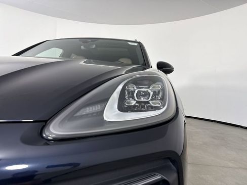 Certified 2021 Porsche Cayenne E-Hybrid AWD/4WD image 11