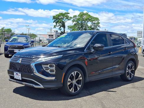 Used 2022 Mitsubishi Eclipse Cross FWD image 3