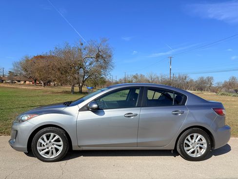 Used 2012 MAZDA MAZDA3 i Touring image 6