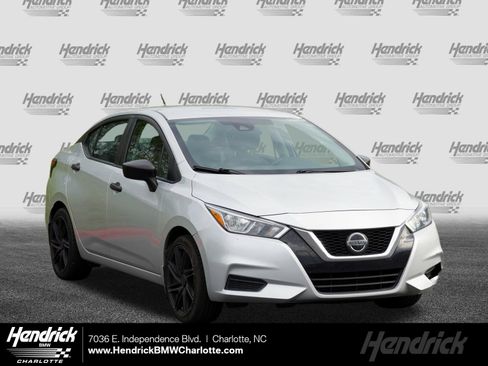 Used 2020 Nissan Versa S FWD image 1