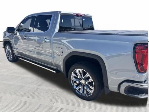 Used 2024 GMC Sierra 1500 Denali w/ Denali Reserve Package AWD/4WD image 4