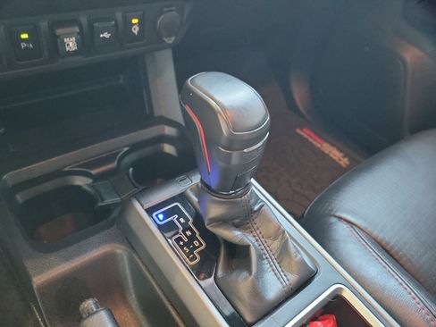 Used 2022 Toyota Tacoma TRD Pro image 32