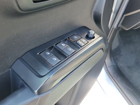 Used 2023 Toyota Tacoma SR AWD/4WD image 18