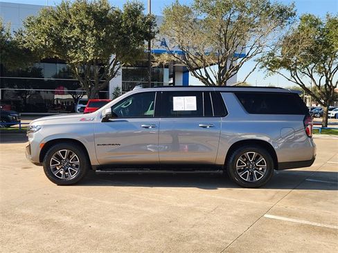 Used 2022 Chevrolet Suburban Z71 w/ Z71 Off-Road Package image 4