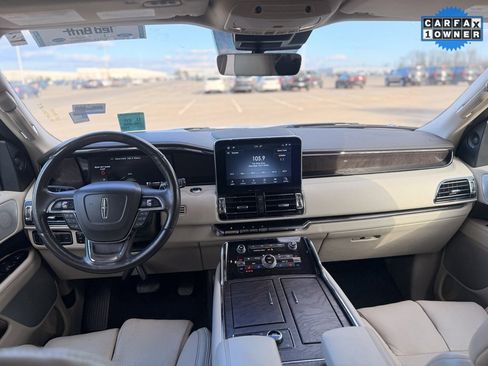 Used 2020 Lincoln Navigator L Reserve w/ Luxury Package image 20