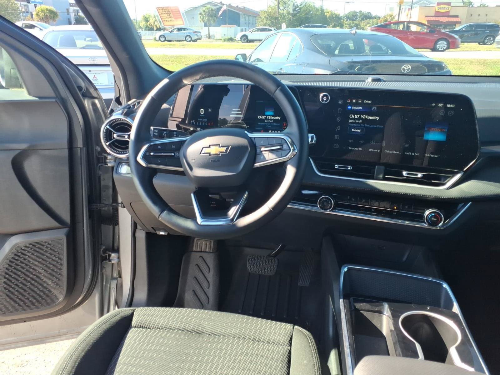 Used 2025 Chevrolet Equinox LT FWD image 15