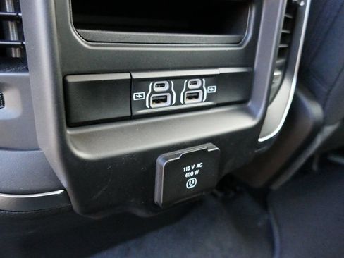 New 2026 RAM 1500 Big Horn AWD/4WD image 16