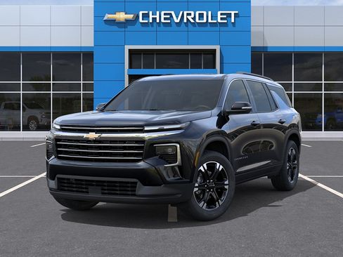 New 2027 Chevrolet Traverse LT w/ Sun and Wheel Package AWD/4WD image 6