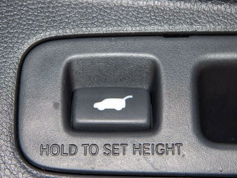 Certified 2023 Honda CR-V EX-L image 10