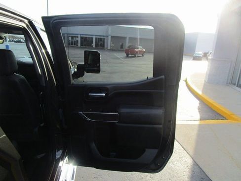 Used 2021 Chevrolet Silverado 1500 LTZ w/ Technology Package AWD/4WD image 22