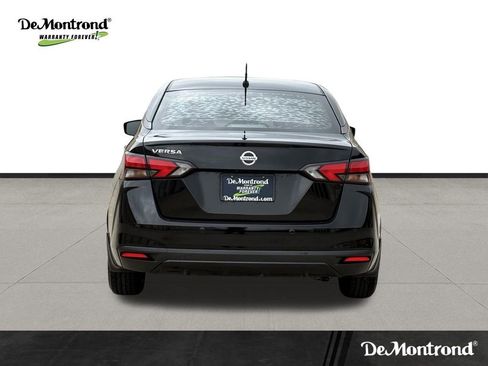 Used 2020 Nissan Versa S FWD image 6