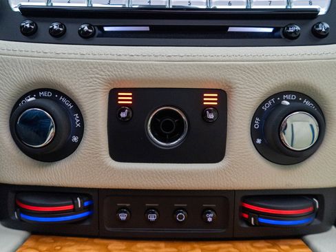 Used 2010 Rolls-Royce Ghost image 28