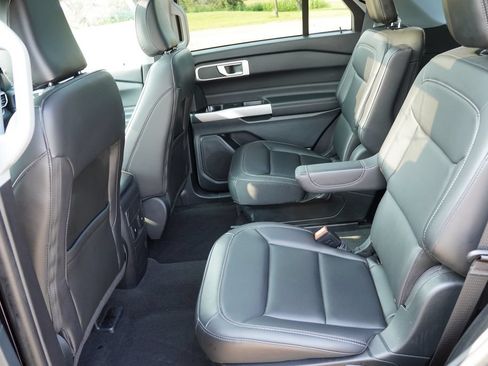 Certified 2024 Ford Explorer XLT w/ Equipment Group 202A AWD/4WD image 17