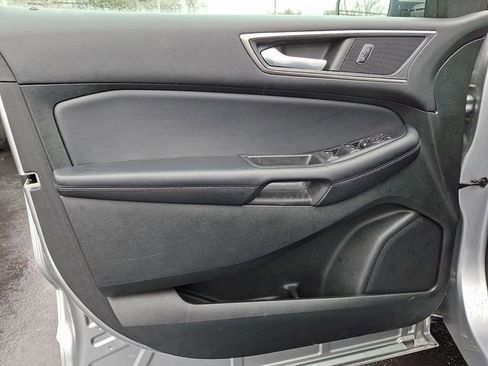 Used 2022 Ford Edge SEL w/ Convenience Package image 13