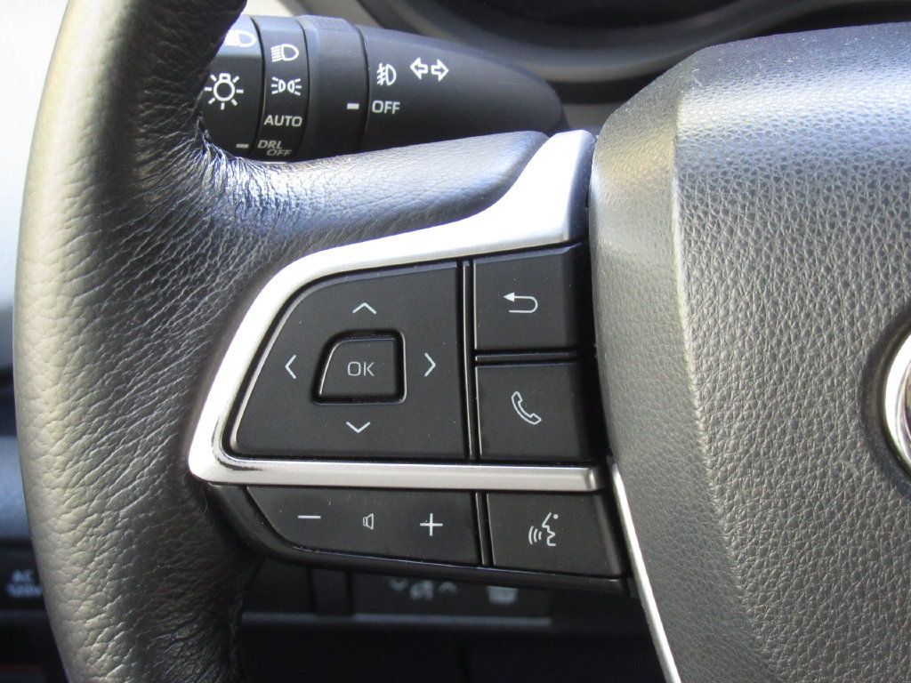 Certified 2023 Toyota Sienna XLE w/ XLE Plus Package AWD/4WD image 30