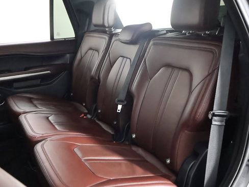 Used 2022 Ford Expedition Limited image 37