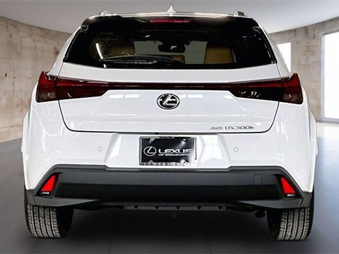 New 2026 Lexus UX 300h AWD image 4