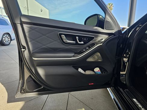 Used 2025 Mercedes-Benz S 63 AMG S image 7
