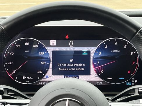 Used 2024 Mercedes-Benz CLE 300 4MATIC Coupe image 13